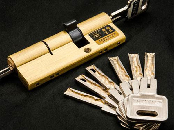 凤庆24小时上门开锁公司